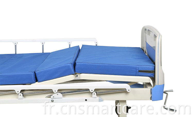 Meubles de l'hôpital 2 Cranks Manual Medical Bed à vendre